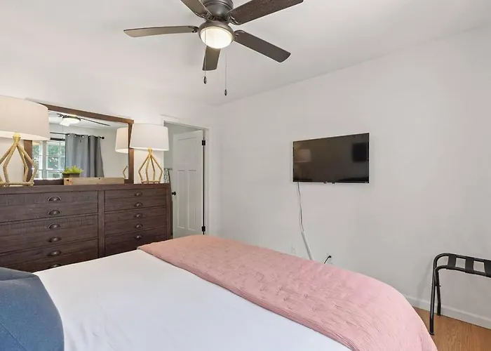 Sweet | King Bed • Near Expo•tu•dt Сasa de vacaciones Tulsa