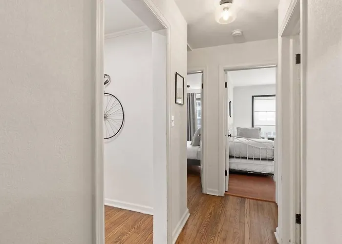 Sweet | King Bed • Near Expo•tu•dt *