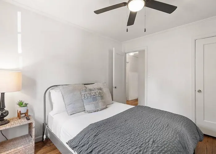 Сasa de vacaciones Sweet | King Bed • Near Expo•tu•dt Tulsa
