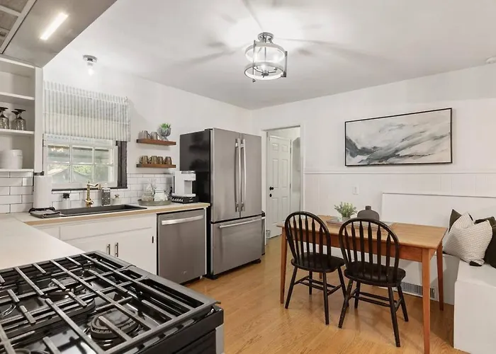 Sweet | King Bed • Near Expo•tu•dt * Tulsa